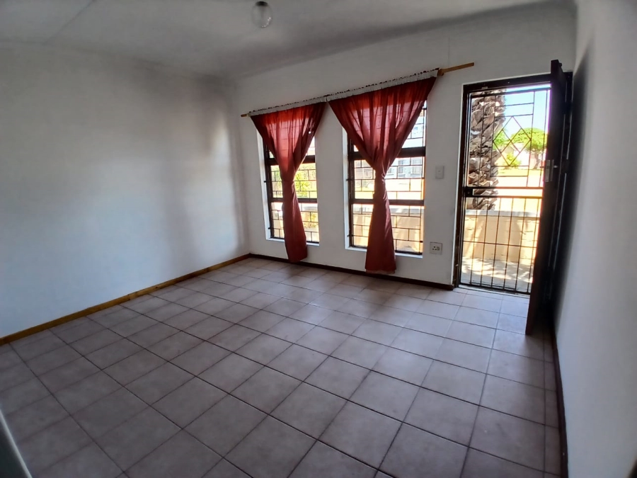 3 Bedroom Property for Sale in Silversands Western Cape